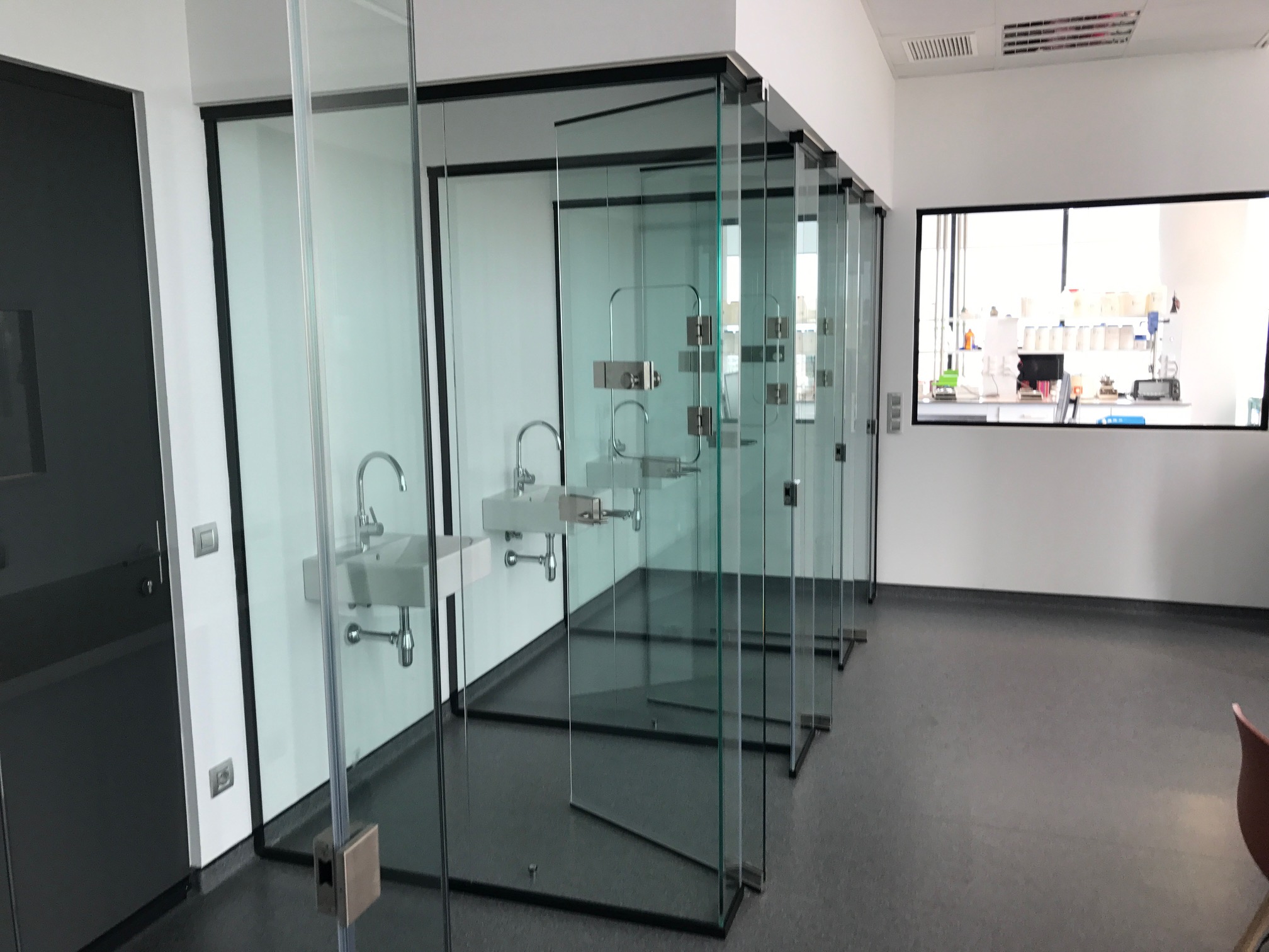 Productos - Puertas de entrada de aluminio y cristal, Carpintería de  aluminio en Barcelona